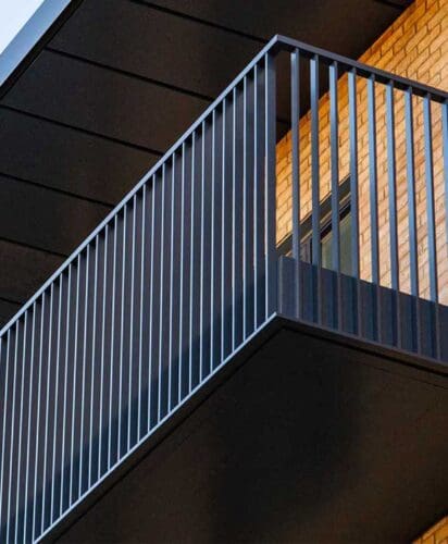 Linear Flow Balustrades